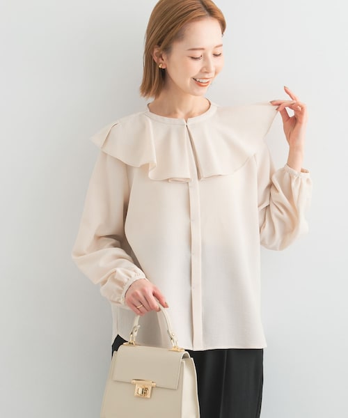 URBAN RESEARCH ROSSO（アーバンリサーチロッソ）の「楊柳フリルブラウス（シャツ/ブラウス・レディース・blue/white/beige・FREE）」の2枚目の写真