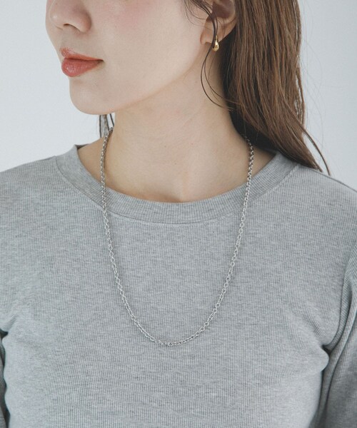 URBAN RESEARCH Sonny Label（アーバンリサーチサニーレーベル）の「ステンレスラリエットチェーンネックレス（ネックレス・レディース・シルバー/ゴールド・One）」の3枚目の写真