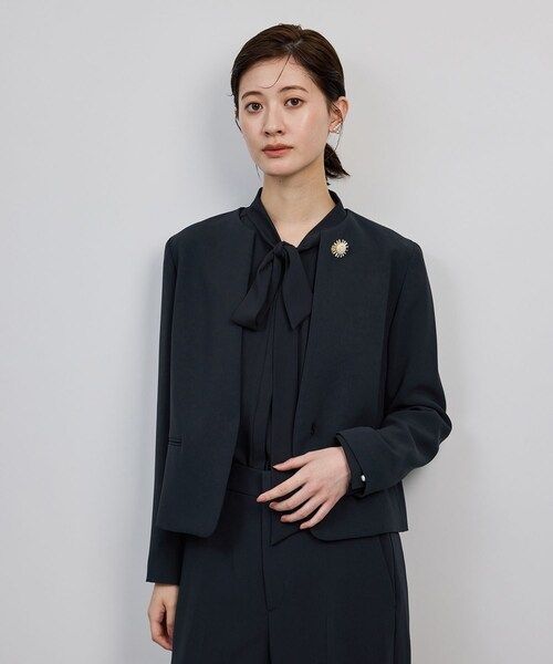 ROPE'(ロペ)の「トリアセダブルクロス クルーネックジャケット/イージーケア・セットアップ対応・25AW(ノーカラージャケット・レディース・ネイビー・36/38/40)」の9枚目の写真