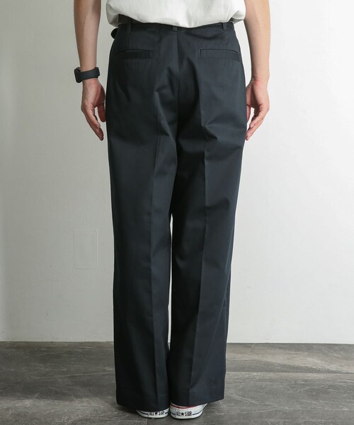 SENSE OF PLACE by URBAN RESEARCH（センスオブプレイスバイアーバンリサーチ）の「センタープレスストレートタックチノパンツ（チノパンツ・メンズ・GREIGE/BLACK・M/L）」の12枚目の写真
