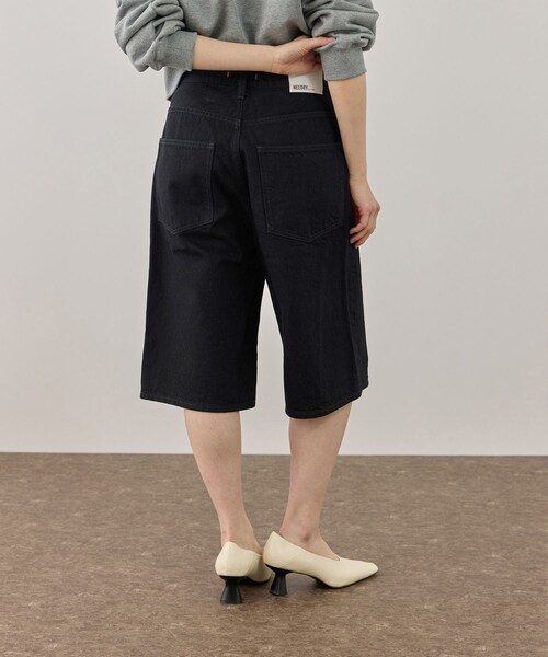 ADAM ET ROPE'(アダムエロペ)の「【NEEDBY for ADAM ET ROPE'】別注 RILLEY(デニムパンツ・レディース・ブラック/オフホワイト・1/2)」の16枚目の写真