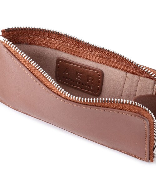 ADAM ET ROPE'（アダムエロペ）の「【WEB限定】カードケース付きチャームストラップ（カードケース・レディース・ブラック/ブラウン/レッド/シルバー・F）」の20枚目の写真