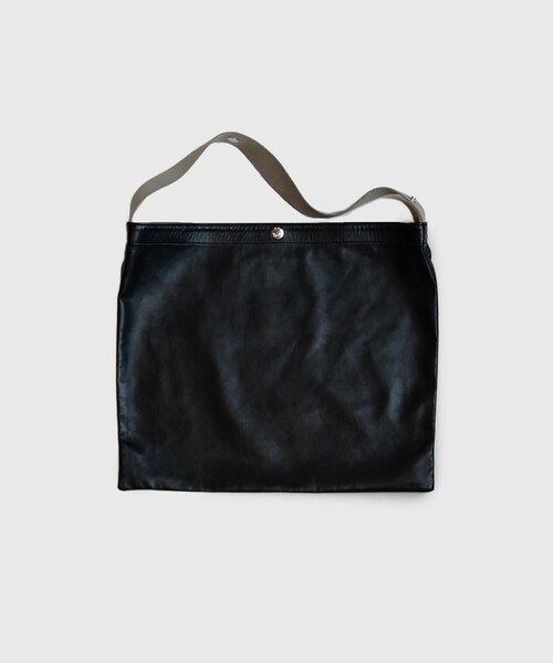 ADAM ET ROPE'(アダムエロペ)の「【HEUGN/ユーゲン】Noah Bag(トートバッグ・メンズ・ブラック・F)」の3枚目の写真