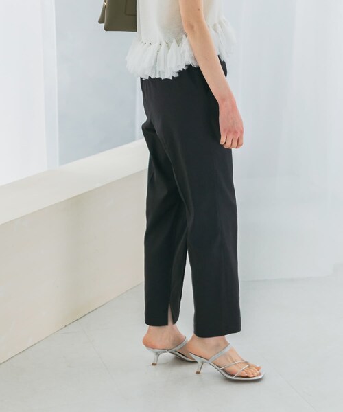 URBAN RESEARCH ROSSO（アーバンリサーチロッソ）の「ウォッシャブルイージーテーパードパンツ（その他パンツ・レディース・BLACK/L/GREIGE/GREEN・FREE）」の7枚目の写真