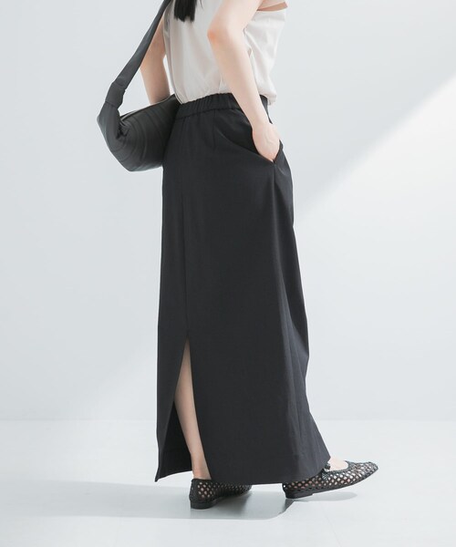 URBAN RESEARCH（アーバンリサーチ）の「『2サイズ展開』リネン混ロングスカート（スカート・レディース・BLACK/SAND BEIGE・36/38）」の9枚目の写真