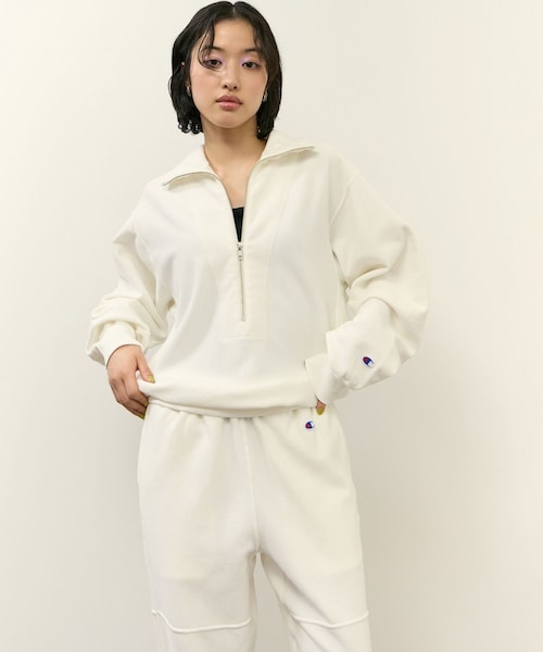 ADAM ET ROPE'(アダムエロペ)の「【Champion for ADAM ET ROPE'】別注 SWEAT HALF ZIP(スウェット・レディース・オフホワイト/ブラウン系/ネイビー・F)」の1枚目の写真