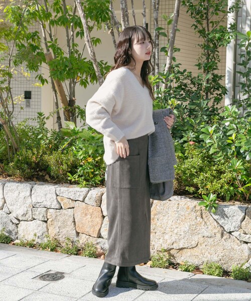ITEMS URBANRESEARCH（アイテムズ アーバンリサーチ）の「フェイクスエードタイトスカート（スカート・レディース・IVO/MOC/SUMIKURO・FREE）」の17枚目の写真
