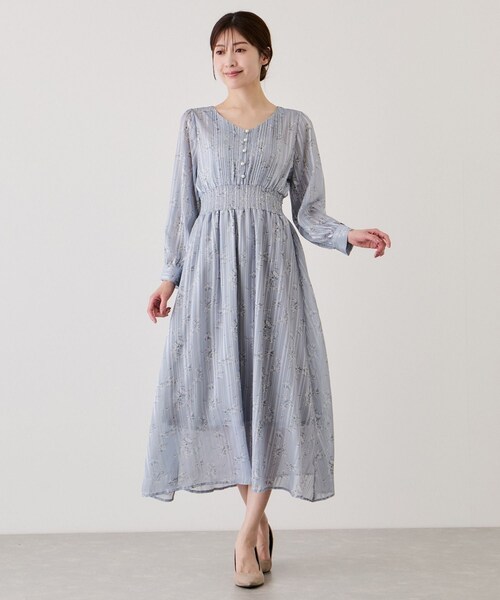 Jayro（ジャイロ）の「ピンタックプリーツ長袖ワンピース（ワンピース・レディース・ライトグレー/ホワイト系/ダークブラウン系/ネイビー/ネイビー系/ブルー/ピンク/ワイン・M）」の5枚目の写真