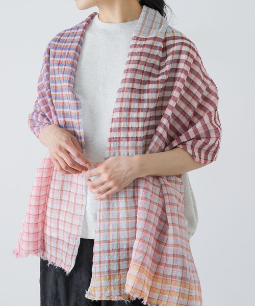 かぐれ（カグレ）の「Khadi&co　LINEN COTTON STOLE（ストール/ショール・レディース・GRYCK/PKCK・Free）」の7枚目の写真