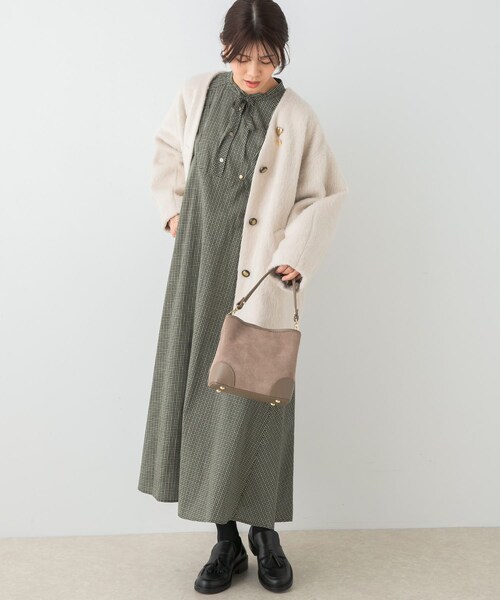 URBAN RESEARCH ROSSO（アーバンリサーチロッソ）の「F by ROSSO　チェックリボンシャツワンピース（ワンピース・レディース・OFF WHITE/KHAKI/NAVY・FREE）」の18枚目の写真
