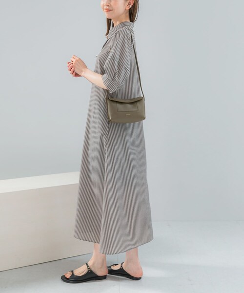 URBAN RESEARCH ROSSO（アーバンリサーチロッソ）の「『WEB限定』イージーリネンシャツワンピース（ワンピース・レディース・BRN/ST/NAVY/BRN/ST-1・Free）」の3枚目の写真