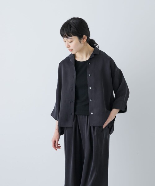 かぐれ（カグレ）の「キュプラオープンカラーシャツ（シャツ/ブラウス・レディース・NAVY/BLACK・Free）」の4枚目の写真