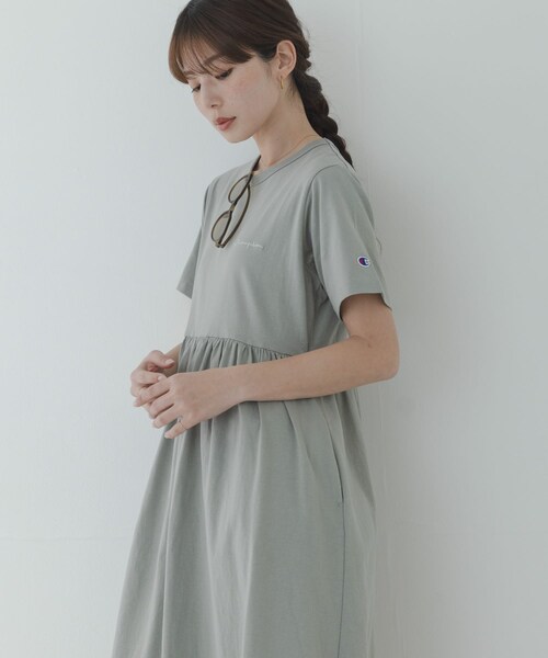 URBAN RESEARCH Sonny Label（アーバンリサーチサニーレーベル）の「『別注』CHAMPION×Sonny Label　ギャザーワンピース（ワンピース・レディース・ブラック/ネイビー/グリーン・Free）」の15枚目の写真