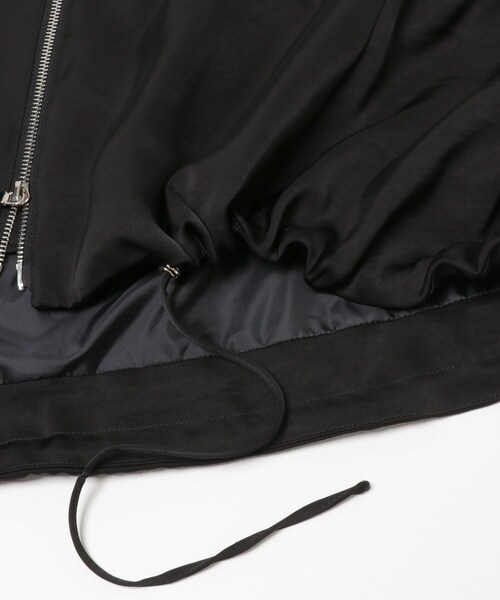 URBAN RESEARCH ROSSO（アーバンリサーチロッソ）の「CHIGNON　サテンボリュームブルゾン（ブルゾン・レディース・GBEIGE/BLACK/BROWN・Free）」の16枚目の写真