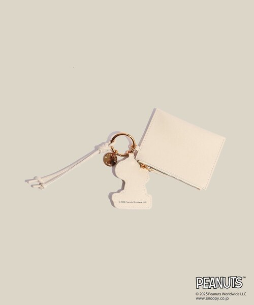 ROPE'(ロペ)の「【WEB限定/一部店舗限定】【E'POR×PEANUTS】別注 ポーチ付き ART CHARM(チャーム・レディース・ブラック/オフホワイト/レッド・F)」の22枚目の写真