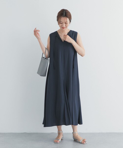 URBAN RESEARCH DOORS(アーバンリサーチドアーズ)の「『スタッフ企画』2WAYマチ切替ワンピース(ワンピース・レディース・GREEN/INK BLACK・Free)」の10枚目の写真