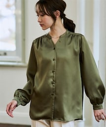 nissen | ＜大きいサイズ＞サテンスキッパーギャザーシャツ（防しわ）(シャツ/ブラウス)