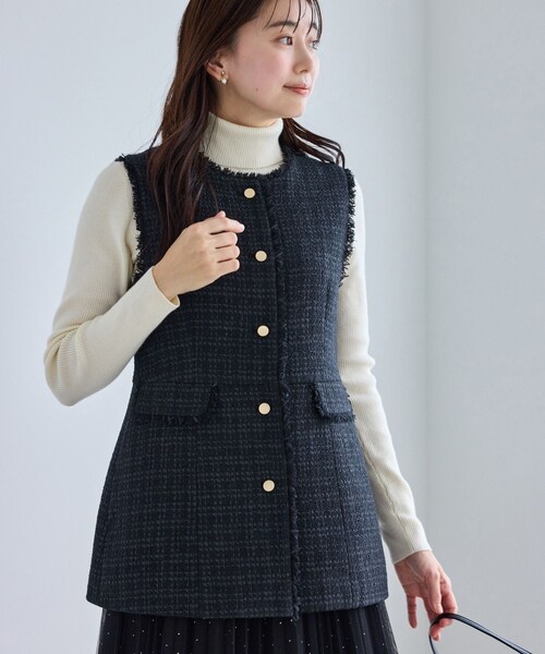 ROPE' PICNIC(ロペピクニック)の「【WEB限定カラー】ツイード金ボタンジレベスト/セレモニー対応・リンクコーデ(ベスト・レディース・ブラック系/ライトグレー/オフホワイト/ネイビー・F)」の7枚目の写真