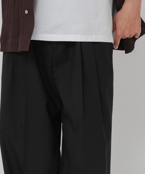 URBAN RESEARCH(アーバンリサーチ)の「『別注』YLEVE×URBAN RESEARCH S120'S WOOL 3TACK PANTS(その他パンツ・メンズ・BLACK/BEIGE・3/4)」の4枚目の写真