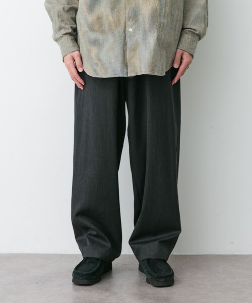 URBAN RESEARCH DOORS（アーバンリサーチドアーズ）の「awasa　ウールギャバジン オーバーパンツ（その他パンツ・メンズ・GRAY/NAVY・2/3）」の5枚目の写真