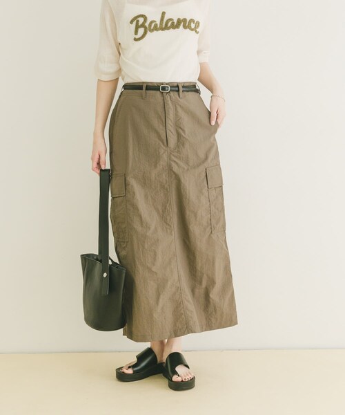 ITEMS URBANRESEARCH(アイテムズ アーバンリサーチ)の「ベルト付きカーゴスカート(スカート・レディース・MOC/BLK・Free)」の11枚目の写真