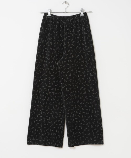 URBAN RESEARCH DOORS(アーバンリサーチドアーズ)の「FORK&SPOON ベロアプリントイージーパンツ(その他パンツ・レディース・BLACK/DARKGREEN・1/2)」の11枚目の写真