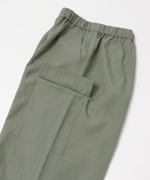 URBAN RESEARCH DOORS（アーバンリサーチドアーズ）の「トロミカーゴイージーパンツ（その他パンツ・レディース・GREIGE/KHAKI・S/M）」の9枚目の写真