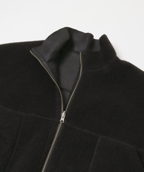 KBF（ケイビーエフ）の「リバーシブルボアジャケット（テーラードジャケット・レディース・BEIGE/BLACK・One）」の13枚目の写真