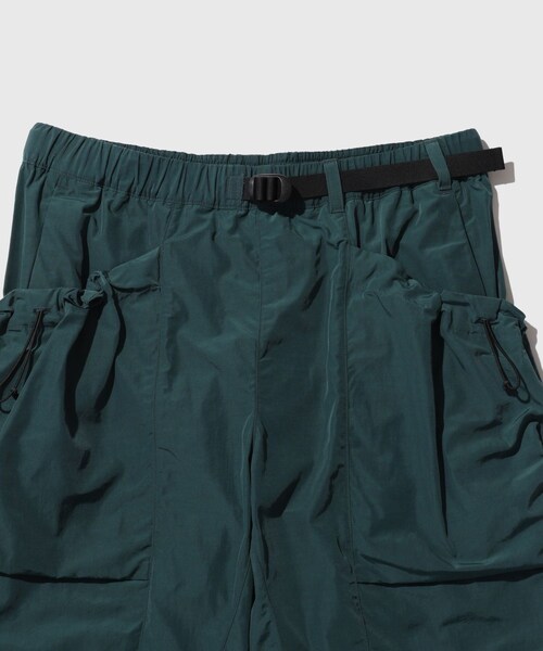 ADAM ET ROPE'(アダムエロペ)の「【Goldwin / ゴールドウィン】Nylon Multi Purpose Shorts(その他パンツ・メンズ・ブラック/グリーン・2/3/4)」の8枚目の写真