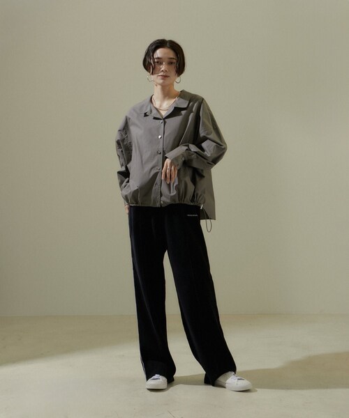 ADAM ET ROPE'（アダムエロペ）の「【J'aDoRe・店舗限定】【ERICKA NICOLAS BEGAY】ナバホパールネックレス3mm/45cm（ネックレス・レディース・シルバー・F）」の8枚目の写真