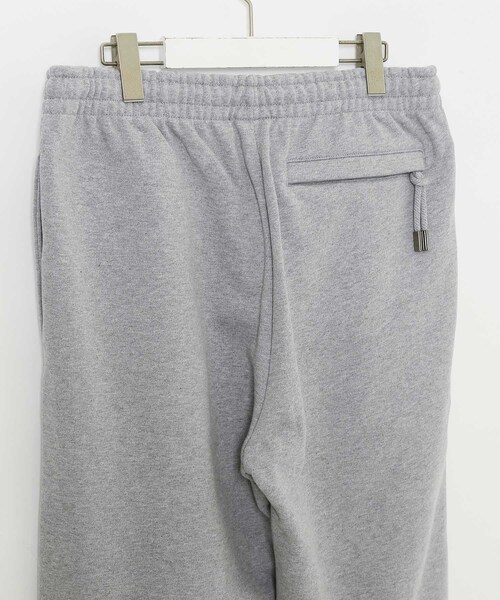 ADAM ET ROPE'(アダムエロペ)の「MENS【JACQUEMUS】LE JOGGING JACQUEMUS(その他パンツ・メンズ・グレー・M/S)」の8枚目の写真