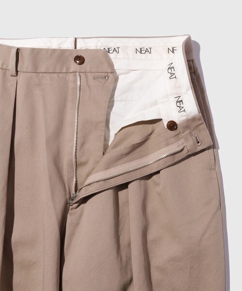 ADAM ET ROPE'（アダムエロペ）の「【NEAT/ニート】NEAT Chino（チノパンツ・メンズ・チャコール/ベージュ・44/46）」の7枚目の写真