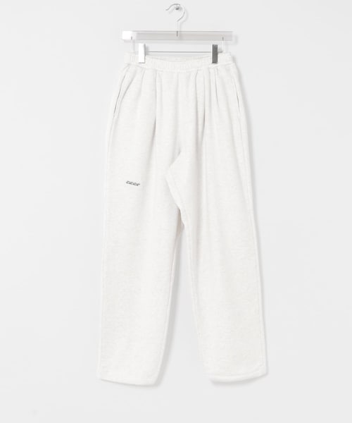 URBAN RESEARCH(アーバンリサーチ)の「dDdDdDd WIDE TAPERED SWEAT PANTS(スウェットパンツ・メンズ・WHITE/BLACK/NAVY/M.GRAY・S/M/L/XL/XXL)」の1枚目の写真