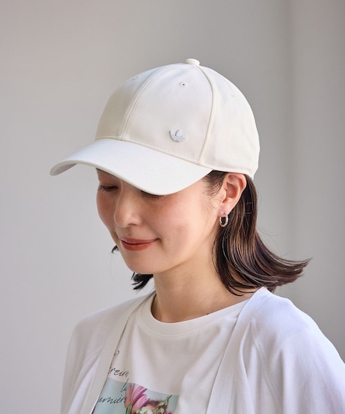 ROPE' PICNIC(ロペピクニック)の「【adidas/アディダス】HERI EVERYDAY ICONS CAP(キャップ・レディース・ベージュ/ホワイト・F)」の5枚目の写真