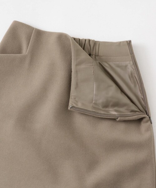 URBAN RESEARCH Sonny Label（アーバンリサーチサニーレーベル）の「メルトン風台形ミニスカート（スカート・レディース・ブラック/ベージュ・36/38）」の22枚目の写真