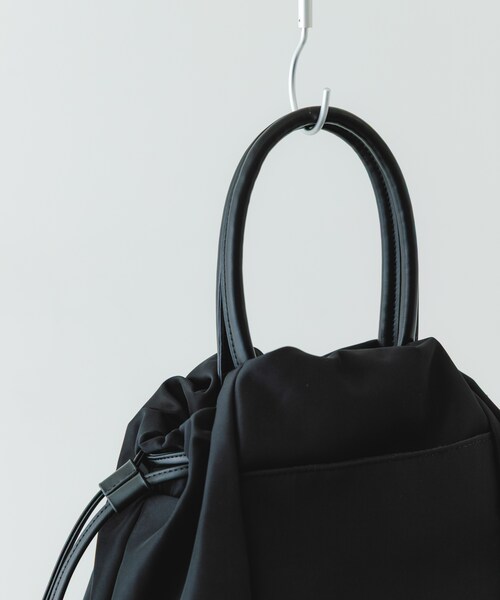 RODE SKO（ロデスコ）の「ショルダー付撥水ミニキンチャクバッグ（ショルダーバッグ・レディース・BLACK/GRAY/IVORY・one）」の19枚目の写真