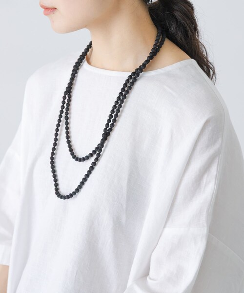 かぐれ（カグレ）の「CITRUS　GUDLI NECKLACE（ネックレス・レディース・ECRU/BLACK/L GREY・-）」の2枚目の写真