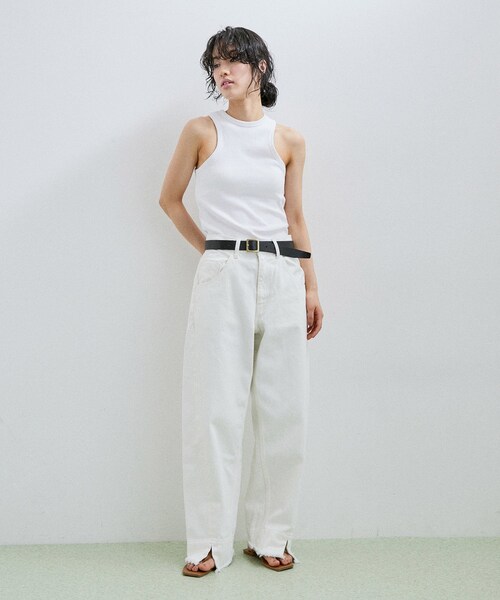 ADAM ET ROPE'（アダムエロペ）の「【サステナブル】スクエアバックルワイドベルト（ベルト・レディース・ブラック/ブラック系・F）」の7枚目の写真