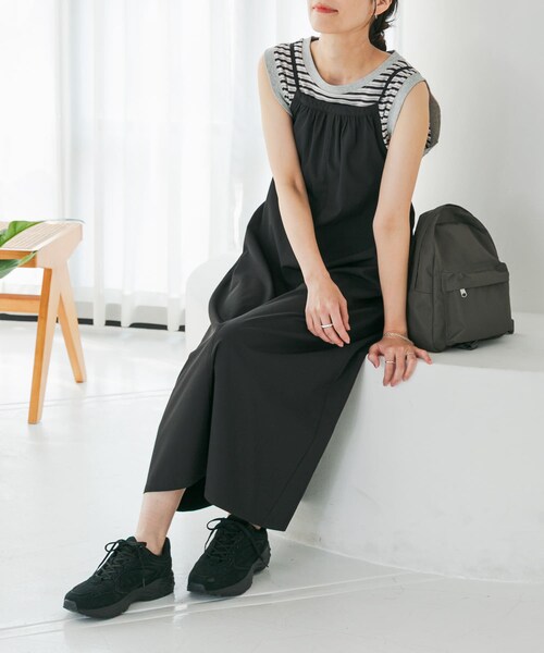 URBAN RESEARCH DOORS(アーバンリサーチドアーズ)の「『仁村紗和さん着用』『UR TECH』サマシェアバックドロストキャミワンピース(ワンピース・レディース・GRAY/BLACK・M)」の8枚目の写真
