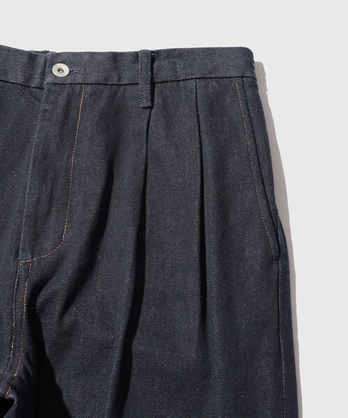 ADAM ET ROPE'(アダムエロペ)の「13oz デニムワイドイージーパンツ / ADAM ET ROPE' JEANS(デニムパンツ・メンズ・ブラック系/ネイビー・L/M/S)」の16枚目の写真