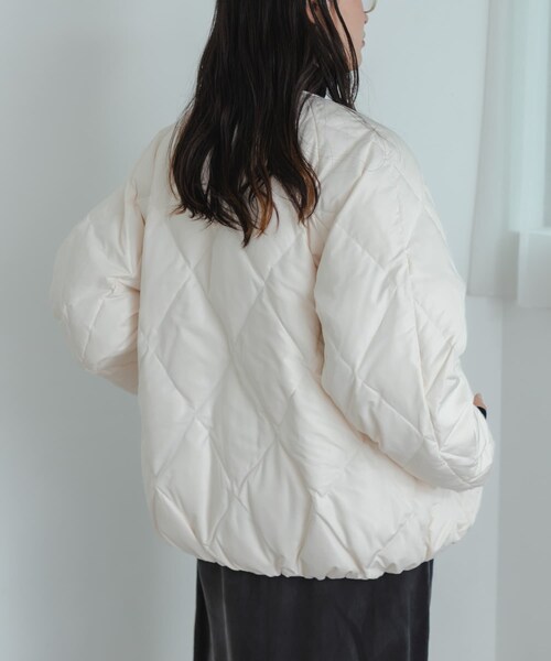 URBAN RESEARCH(アーバンリサーチ)の「コクーンキルティングダウン(その他アウター・レディース・OFF WHITE/BROWN/BLACK・S/Free)」の5枚目の写真
