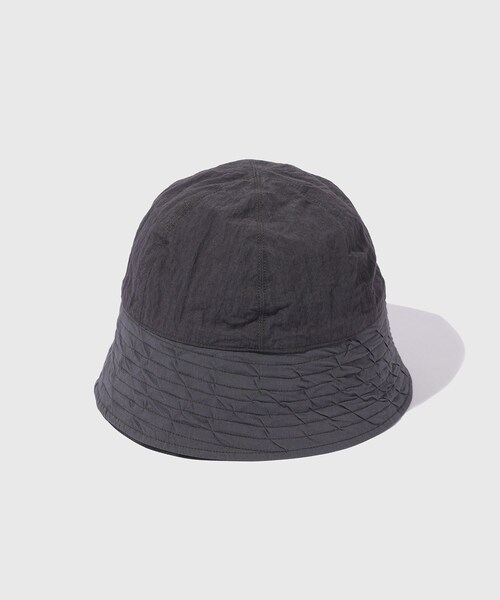 ADAM ET ROPE'(アダムエロペ)の「【KIJIMA TAKAYUKI/キジマ タカユキ】TWISTED BRIM SAILOR HAT(ハット・メンズ・ブラック/チャコール・F)」の4枚目の写真