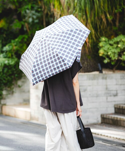 URBAN RESEARCH（アーバンリサーチ）の「晴雨兼用コンパクトアンブレラ（長傘・レディース・CHECK/IVORY/SILVER・-）」の18枚目の写真