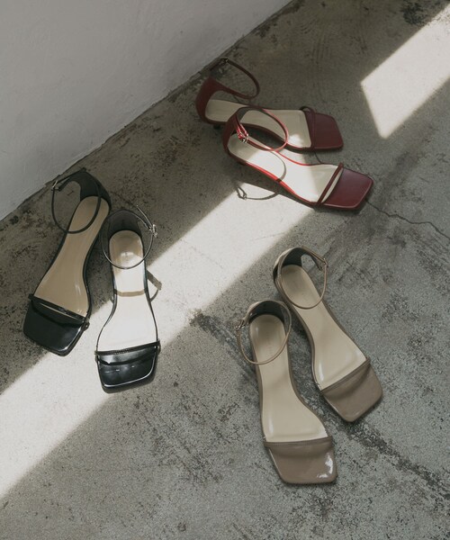 URBAN RESEARCH（アーバンリサーチ）の「ナローストラップサンダル（サンダル・レディース・E.BLACK/MAROON/E.BEIGE・36/37/38）」の7枚目の写真