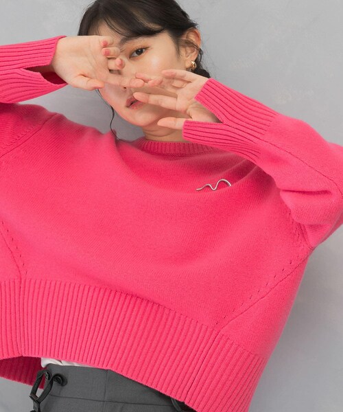 URBAN RESEARCH ROSSO（アーバンリサーチロッソ）の「エクストラファインシームデザインニット（ニット/セーター・レディース・LIME/P/WHITE/PINK/CHARCOAL/BLUE/BEIGE・FREE）」の7枚目の写真