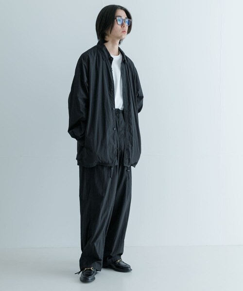 URBAN RESEARCH(アーバンリサーチ)の「ATON HANDDYED NYLONOVER PANTS(その他パンツ・メンズ・075 NAVY/105 BLK・4/6)」の7枚目の写真
