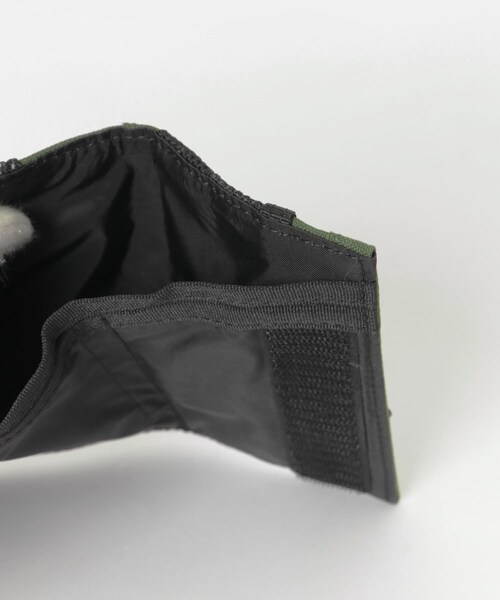 URBAN RESEARCH DOORS（アーバンリサーチドアーズ）の「Snow Peak Apparel　EVERYDAY USE SMART WALLET（財布・メンズ・GREY/OLIVE/BLACK・One）」の14枚目の写真