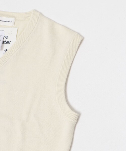 URBAN RESEARCH（アーバンリサーチ）の「Extreme Cashmere　spencer（ベスト・レディース・cream/raven/felt・-）」の17枚目の写真