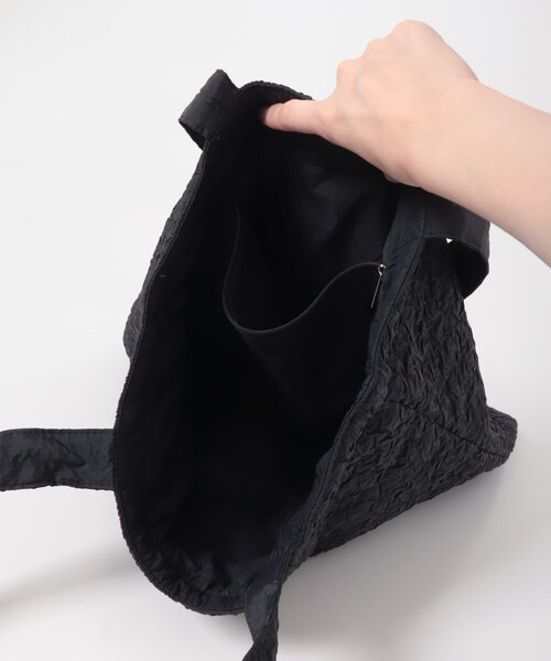 URBAN RESEARCH Sonny Label（アーバンリサーチサニーレーベル）の「LE VERNIS　Sub tote bag（トートバッグ・レディース・ネイビー/ライトベージュ/ブラック・one）」の10枚目の写真