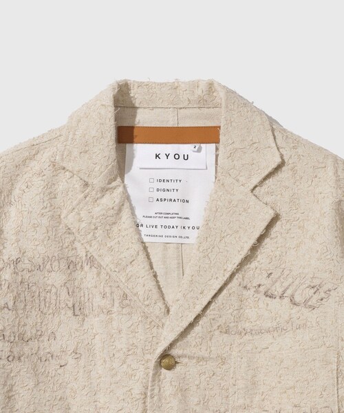 ADAM ET ROPE'（アダムエロペ）の「【KYOU/キョウ】ALICE GRAPHIC MEMORIAL JACKET（テーラードジャケット・メンズ・キナリ・1/2）」の4枚目の写真